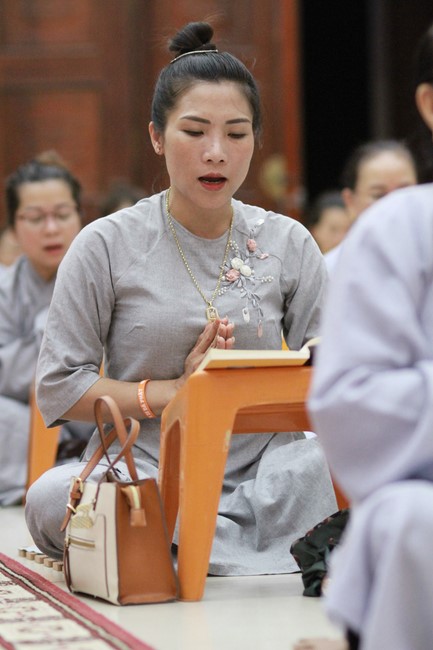 Repentance Ceremony on April 29th, Year of the Dragon at Giai Lam Pagoda - Ha Tinh