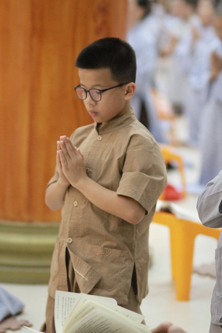 Repentance Ceremony on April 29th, Year of the Dragon at Giai Lam Pagoda - Ha Tinh