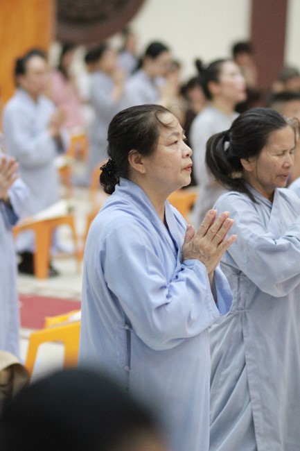 Repentance Ceremony on April 29th, Year of the Dragon at Giai Lam Pagoda - Ha Tinh