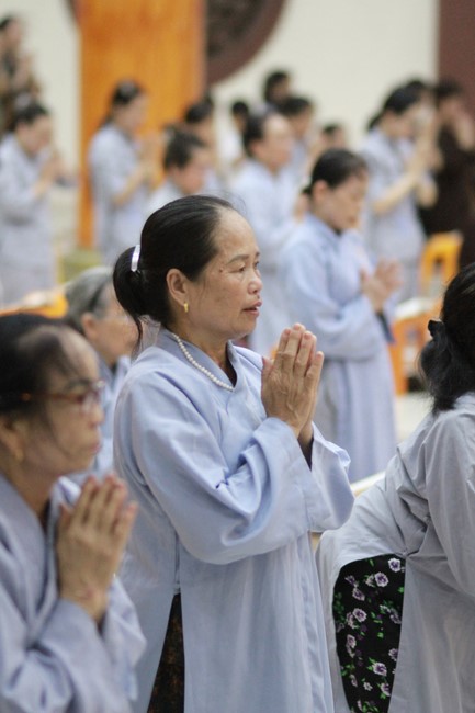 Repentance Ceremony on April 29th, Year of the Dragon at Giai Lam Pagoda - Ha Tinh