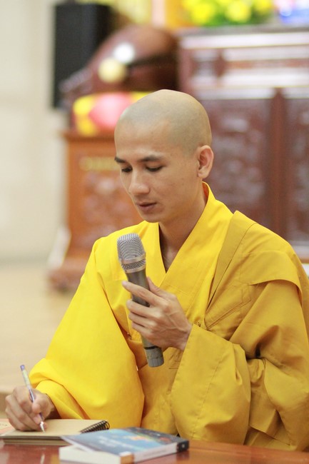 Repentance Ceremony on April 29th, Year of the Dragon at Giai Lam Pagoda - Ha Tinh