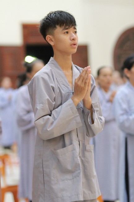 Repentance Ceremony on April 29th, Year of the Dragon at Giai Lam Pagoda - Ha Tinh