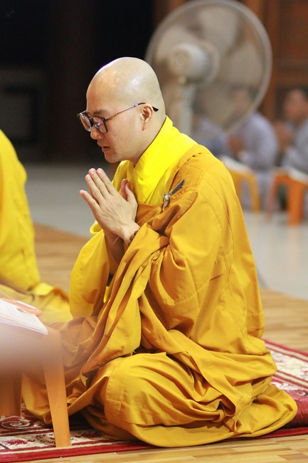 Repentance Ceremony on April 29th, Year of the Dragon at Giai Lam Pagoda - Ha Tinh