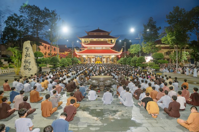 Dharma Talk Winning the Darkness Within You preaching by Junior Thích Khai Tuan - Third day in Summer Retreat 2024