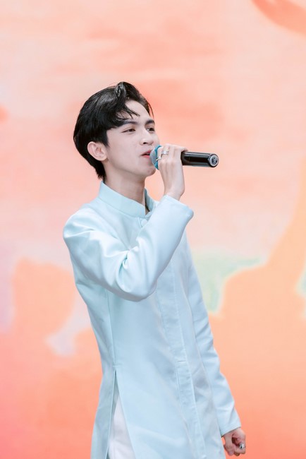 Dharma Talk Winning the Darkness Within You preaching by Junior Thích Khai Tuan - Third day in Summer Retreat 2024