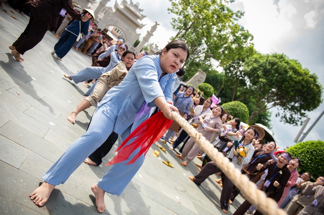 Dharma Talk Winning the Darkness Within You preaching by Junior Thích Khai Tuan - Third day in Summer Retreat 2024