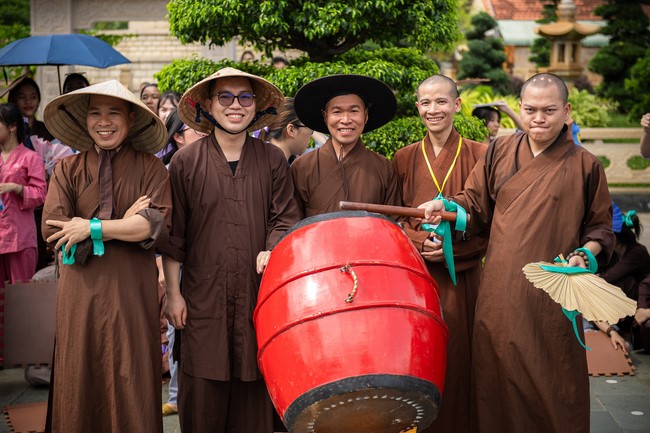 Dharma Talk Winning the Darkness Within You preaching by Junior Thích Khai Tuan - Third day in Summer Retreat 2024