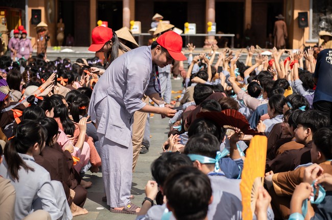 Dharma Talk Winning the Darkness Within You preaching by Junior Thích Khai Tuan - Third day in Summer Retreat 2024
