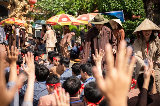 Dharma Talk Winning the Darkness Within You preaching by Junior Thích Khai Tuan - Third day in Summer Retreat 2024