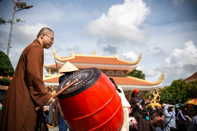 Dharma Talk Winning the Darkness Within You preaching by Junior Thích Khai Tuan - Third day in Summer Retreat 2024