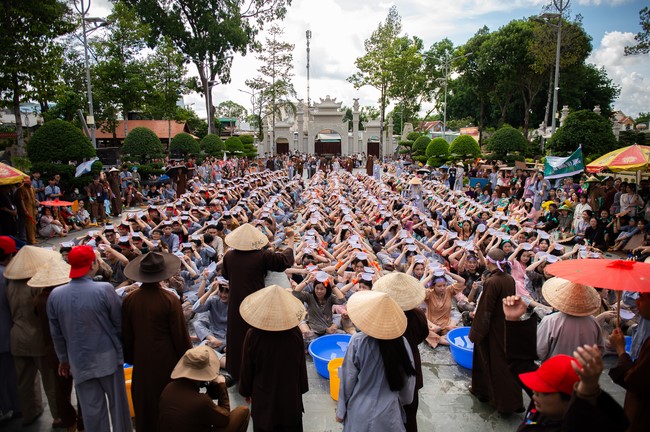 Dharma Talk Winning the Darkness Within You preaching by Junior Thích Khai Tuan - Third day in Summer Retreat 2024