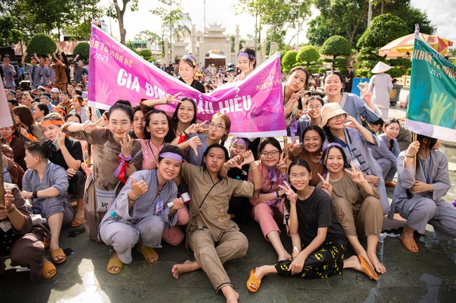 Dharma Talk Winning the Darkness Within You preaching by Junior Thích Khai Tuan - Third day in Summer Retreat 2024