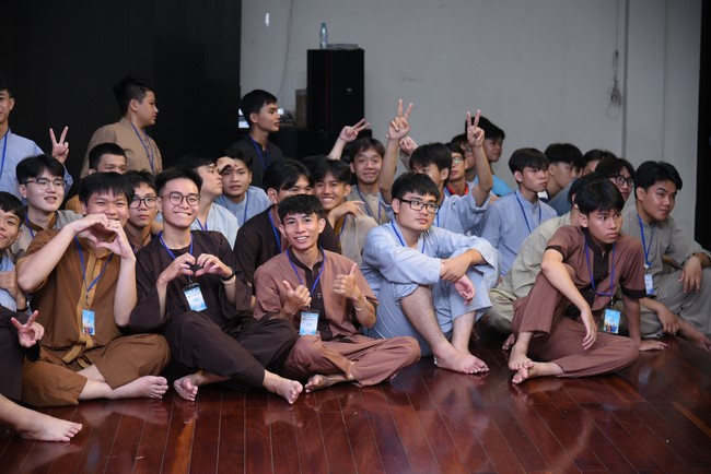 Dharma Talk Winning the Darkness Within You preaching by Junior Thích Khai Tuan - Third day in Summer Retreat 2024