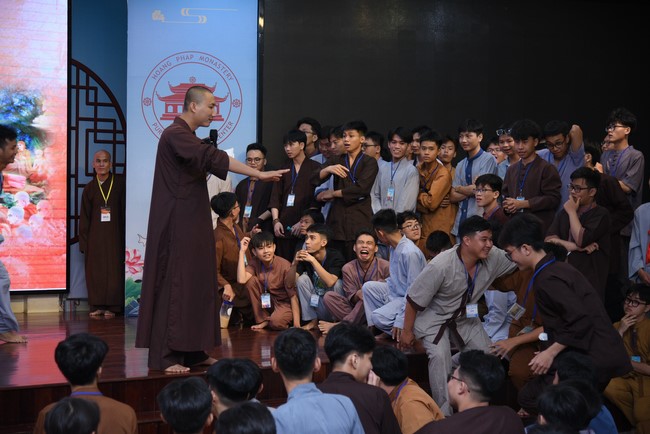 Dharma Talk Winning the Darkness Within You preaching by Junior Thích Khai Tuan - Third day in Summer Retreat 2024