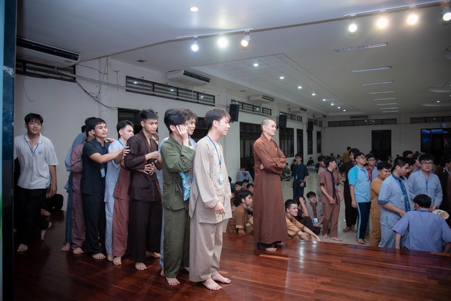 Dharma Talk Winning the Darkness Within You preaching by Junior Thích Khai Tuan - Third day in Summer Retreat 2024