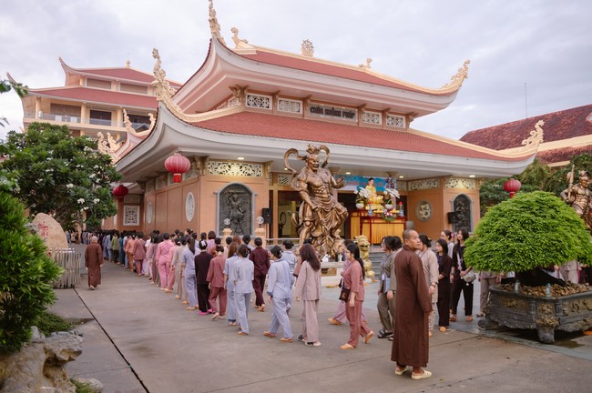 Dharma Talk Winning the Darkness Within You preaching by Junior Thích Khai Tuan - Third day in Summer Retreat 2024