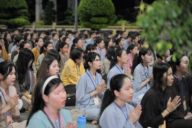 Dharma Talk Winning the Darkness Within You preaching by Junior Thích Khai Tuan - Third day in Summer Retreat 2024