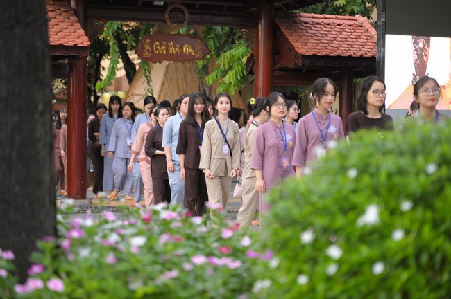 Dharma Talk Winning the Darkness Within You preaching by Junior Thích Khai Tuan - Third day in Summer Retreat 2024