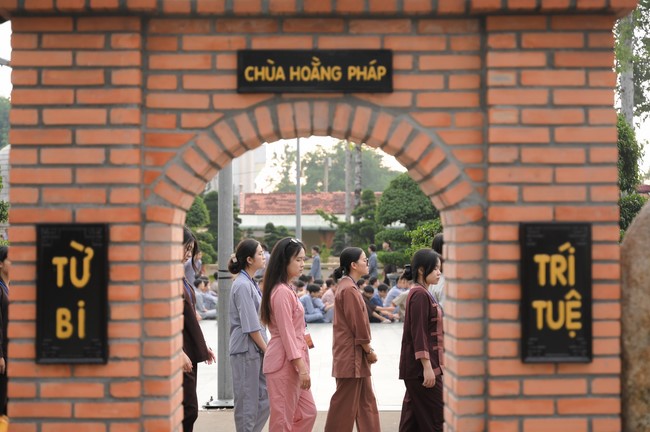 Dharma Talk Winning the Darkness Within You preaching by Junior Thích Khai Tuan - Third day in Summer Retreat 2024