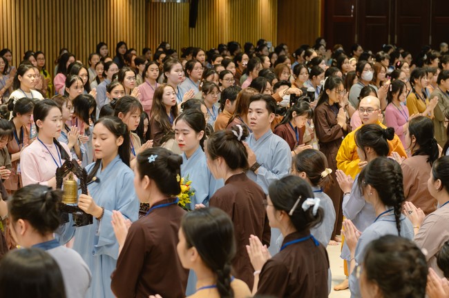 Dharma Talk Winning the Darkness Within You preaching by Junior Thích Khai Tuan - Third day in Summer Retreat 2024