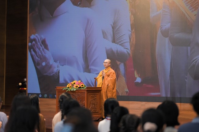 Dharma Talk Winning the Darkness Within You preaching by Junior Thích Khai Tuan - Third day in Summer Retreat 2024