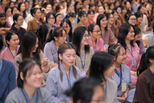 Dharma Talk Winning the Darkness Within You preaching by Junior Thích Khai Tuan - Third day in Summer Retreat 2024