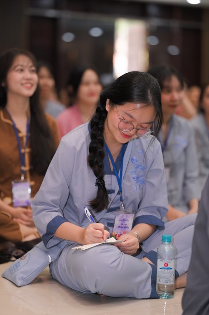 Dharma Talk Winning the Darkness Within You preaching by Junior Thích Khai Tuan - Third day in Summer Retreat 2024