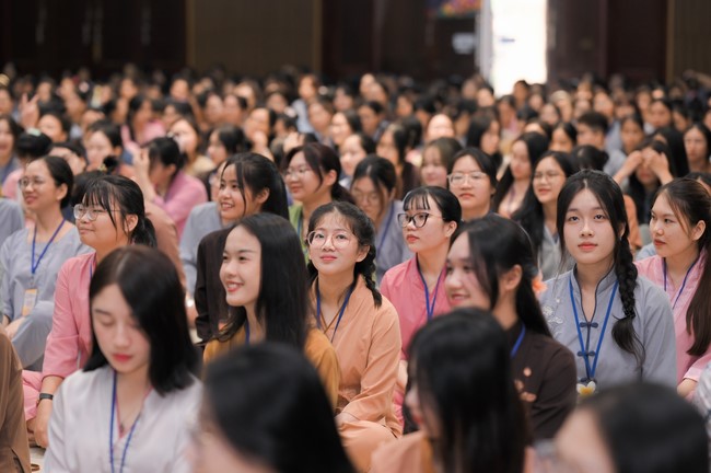 Dharma Talk Winning the Darkness Within You preaching by Junior Thích Khai Tuan - Third day in Summer Retreat 2024