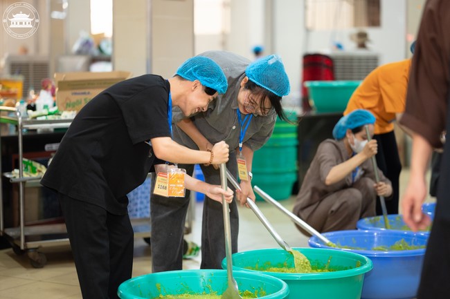 Dharma Talk: How many ten-year times? preaching by Junior Thich Chon Khanh - Fifth day in Summer Retreat 2024