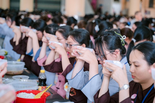 Dharma Talk: How many ten-year times? preaching by Junior Thich Chon Khanh - Fifth day in Summer Retreat 2024