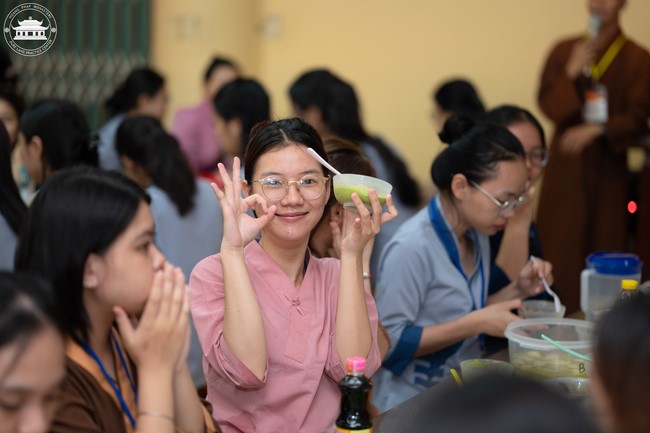 Dharma Talk: How many ten-year times? preaching by Junior Thich Chon Khanh - Fifth day in Summer Retreat 2024