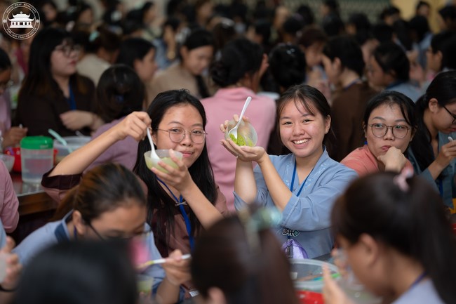 Dharma Talk: How many ten-year times? preaching by Junior Thich Chon Khanh - Fifth day in Summer Retreat 2024