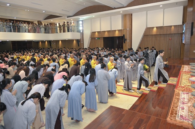 Dharma Talk: How many ten-year times? preaching by Junior Thich Chon Khanh - Fifth day in Summer Retreat 2024