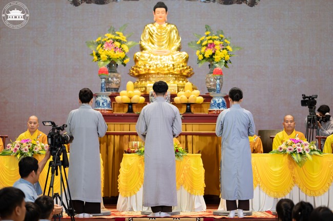 Dharma Talk: How many ten-year times? preaching by Junior Thich Chon Khanh - Fifth day in Summer Retreat 2024