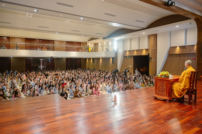 Dharma Talk: How many ten-year times? preaching by Junior Thich Chon Khanh - Fifth day in Summer Retreat 2024