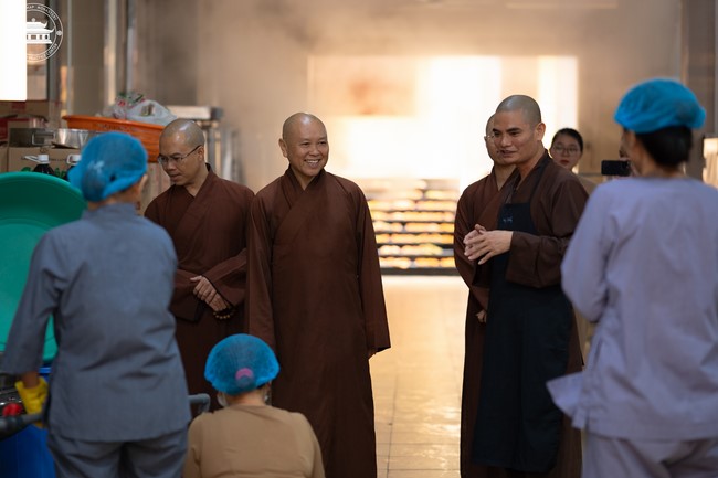 Dharma Talk: How many ten-year times? preaching by Junior Thich Chon Khanh - Fifth day in Summer Retreat 2024