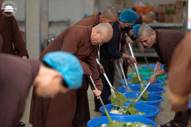 Dharma Talk: How many ten-year times? preaching by Junior Thich Chon Khanh - Fifth day in Summer Retreat 2024