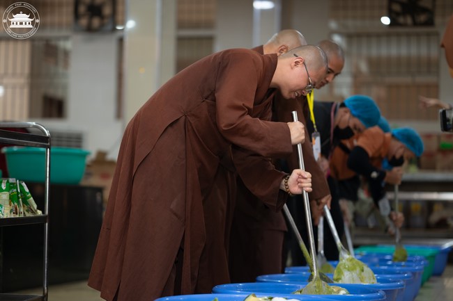 Dharma Talk: How many ten-year times? preaching by Junior Thich Chon Khanh - Fifth day in Summer Retreat 2024