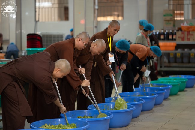 Dharma Talk: How many ten-year times? preaching by Junior Thich Chon Khanh - Fifth day in Summer Retreat 2024
