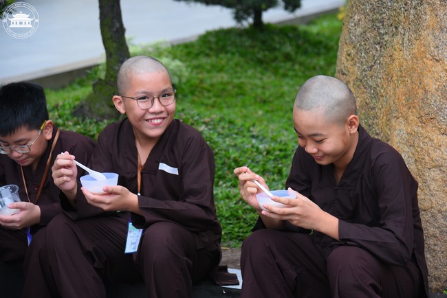 Starting the Temporary Ordination Retreat for Children in Summer with the theme Sowing compassion seeds