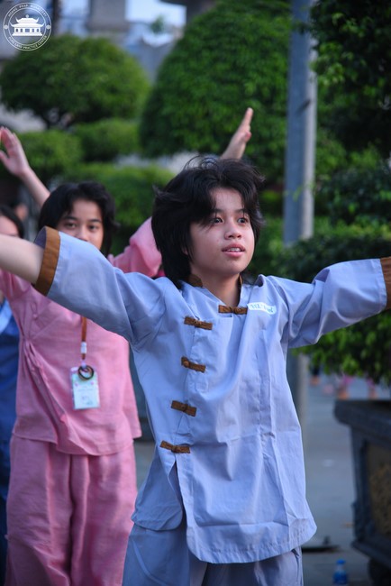 Starting the Temporary Ordination Retreat for Children in Summer with the theme Sowing compassion seeds