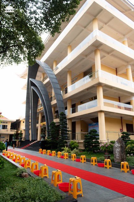 Starting the Temporary Ordination Retreat for Children in Summer with the theme Sowing compassion seeds