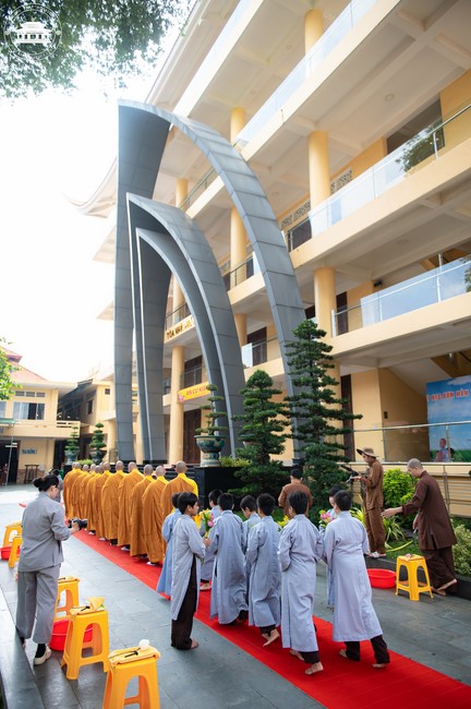 Starting the Temporary Ordination Retreat for Children in Summer with the theme Sowing compassion seeds