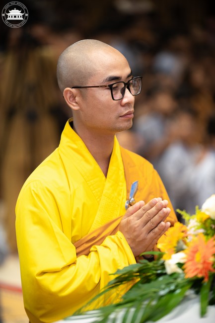 Starting the Temporary Ordination Retreat for Children in Summer with the theme Sowing compassion seeds