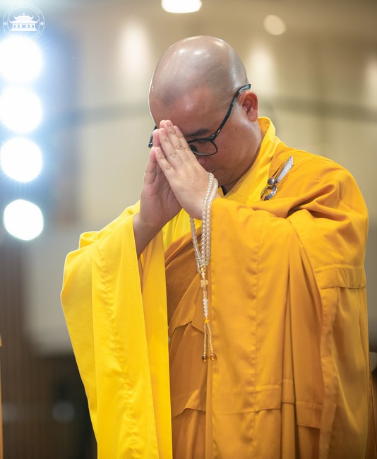 Starting the Temporary Ordination Retreat for Children in Summer with the theme Sowing compassion seeds