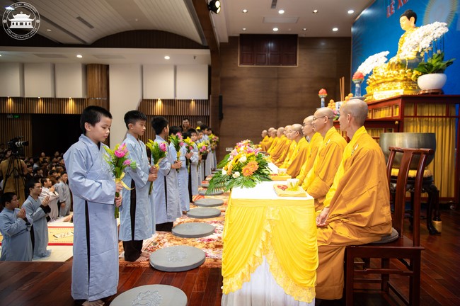 Starting the Temporary Ordination Retreat for Children in Summer with the theme Sowing compassion seeds