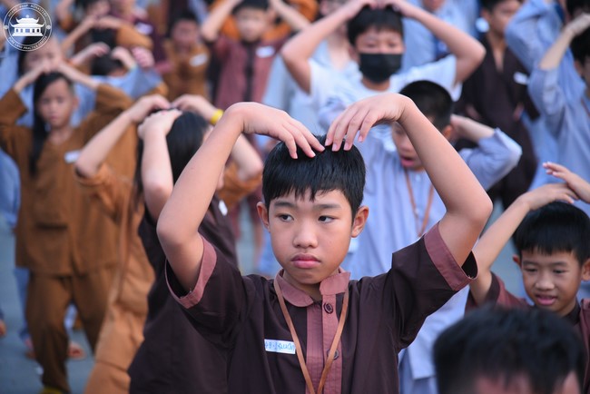 Starting the Temporary Ordination Retreat for Children in Summer with the theme Sowing compassion seeds