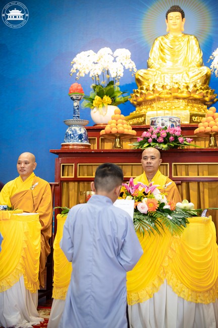 Starting the Temporary Ordination Retreat for Children in Summer with the theme Sowing compassion seeds