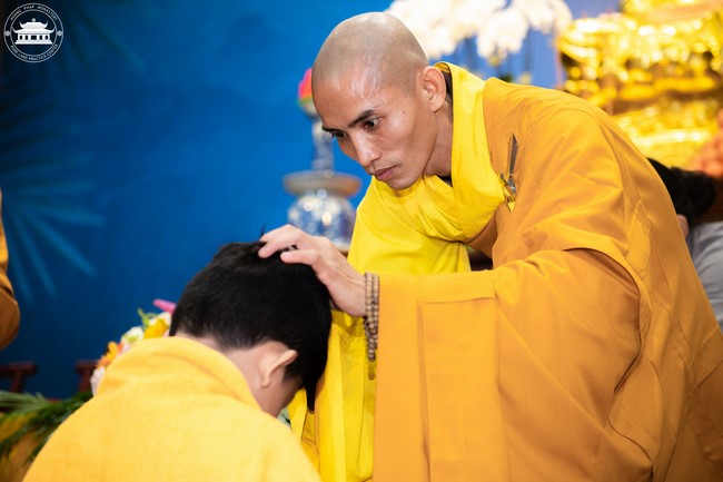 Starting the Temporary Ordination Retreat for Children in Summer with the theme Sowing compassion seeds