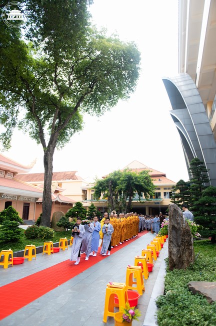 Starting the Temporary Ordination Retreat for Children in Summer with the theme Sowing compassion seeds